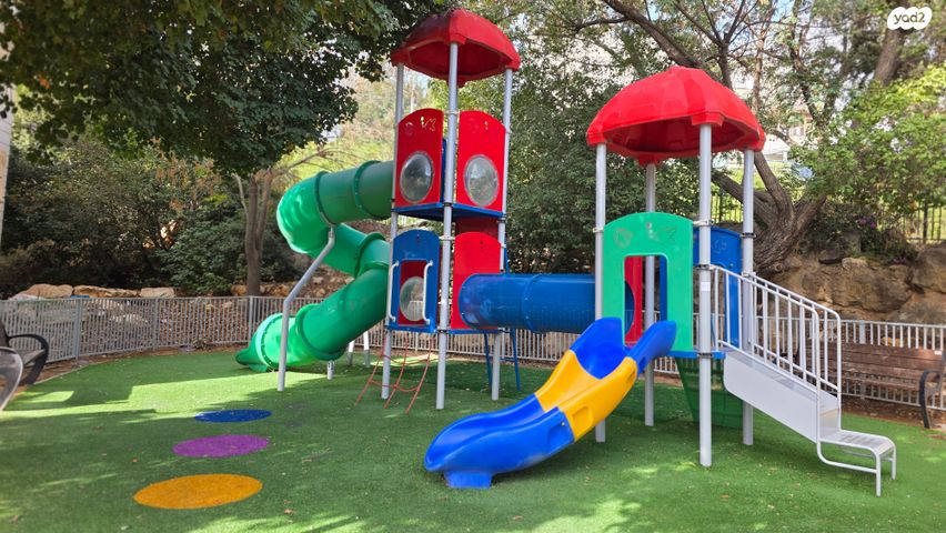 דירת גן, הסביונים 2, רובע א', אריאל