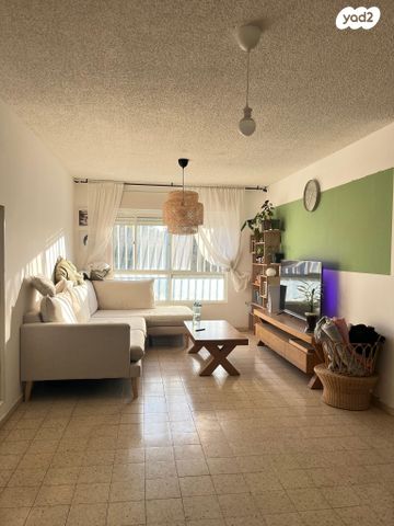 הרב שמעון יצחק אפריאט 