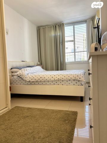 דירה, יחזקאל דנין, לב העיר, בת ים