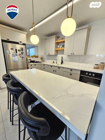 דירת גן, שושנים 2, גן שמואל, קרית מלאכי