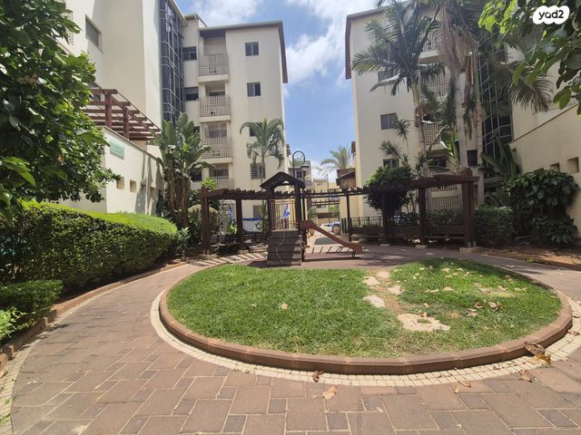 דירה, צאלה, גדרה הצעירה, גדרה