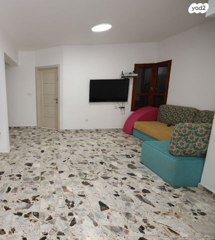 בית פרטי/ קוטג', דרך מיתר 13, שאר העיר, מיתר / כרמית