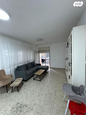 דירה, הפסנתר, נאות אשלים, ראשון לציון