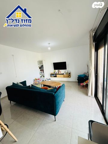 דירה, יהושוע אזולאי, נווה שרון / שער העיר, נתיבות