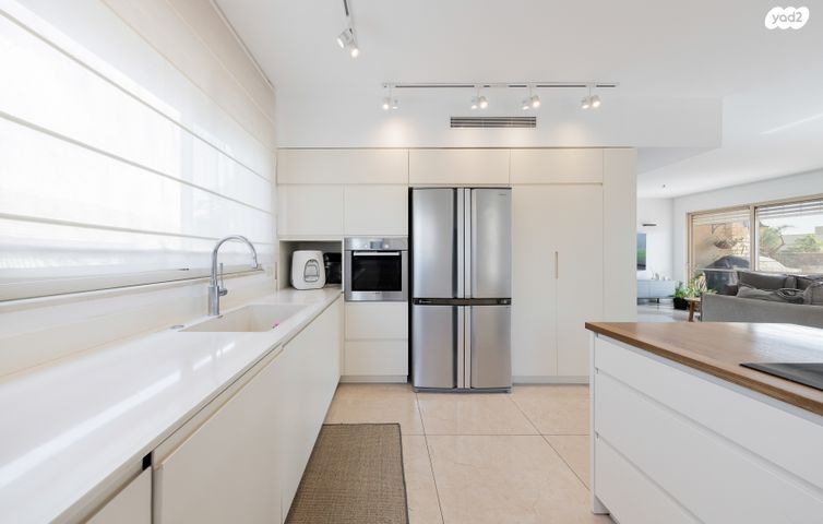 דירה, רסקו ג', הוד השרון