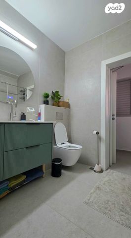 דירה, שדרות ששת הימים, מרכז, כפר סבא