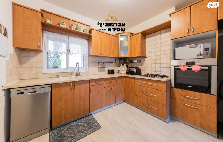 דירה, דרך קדומים, הדרים, הדרים החדשה, כפר סבא