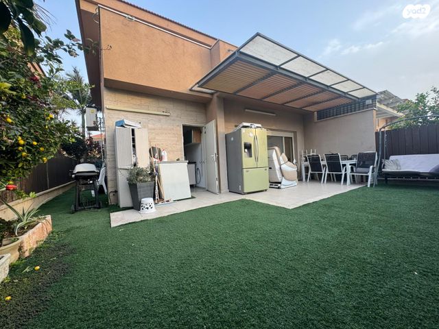 גן יבנה מערב