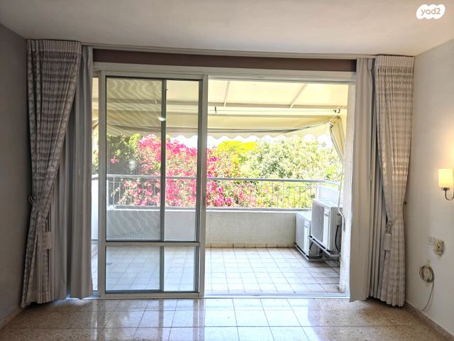 דירה, לב הפארק, רעננה