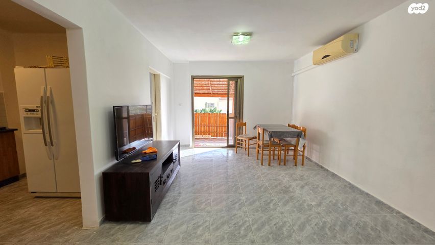 דירת גן, הסביונים 2, רובע א', אריאל