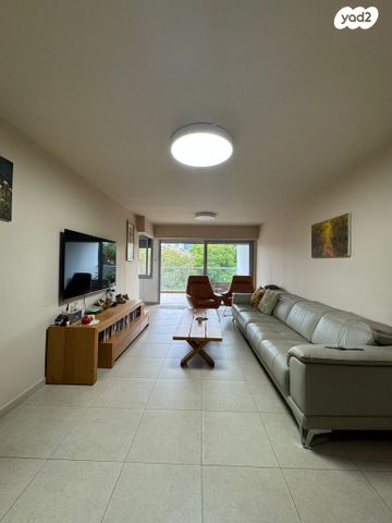 דירה, רמת הגולן, קרית שרת מזרח, חולון