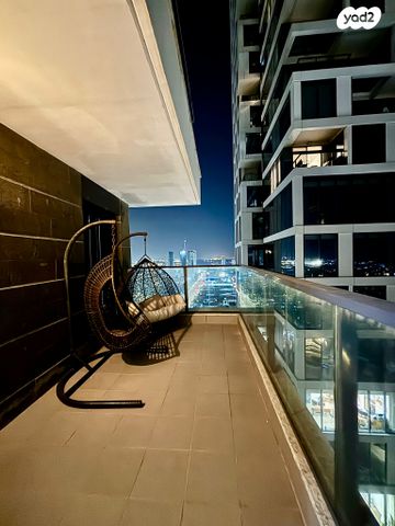 דירה, הרב ניסנבאום 37, אזור תעשיה, בת ים