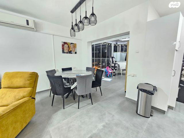 דירה, השקד 2, עין שרה, נהריה