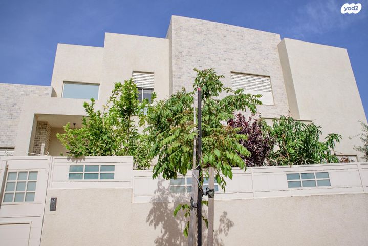 בית פרטי/ קוטג', בן גפן, גבעת העיריות, גדרה