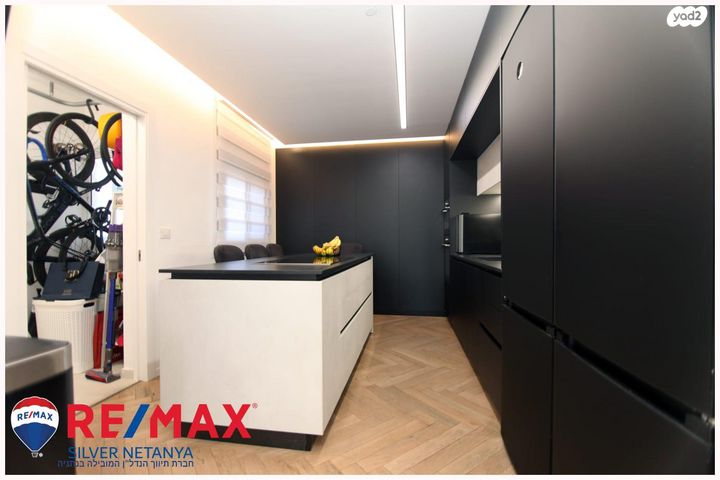 דירה, אלונים, קרית השרון, נתניה