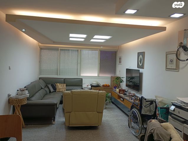 מרדכי נמיר 9