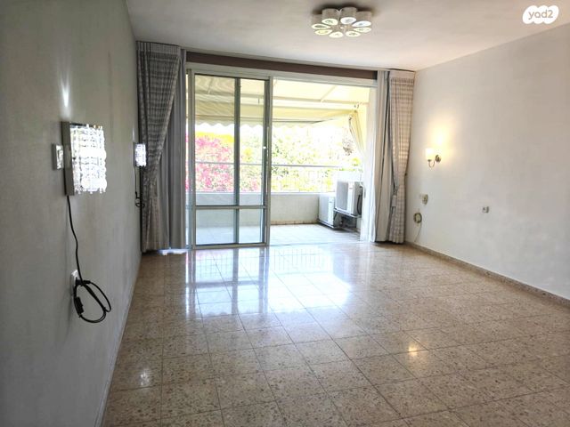 דירה, לב הפארק, רעננה