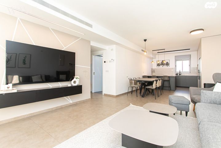 דירה, האנפה, החותרים, טירת כרמל