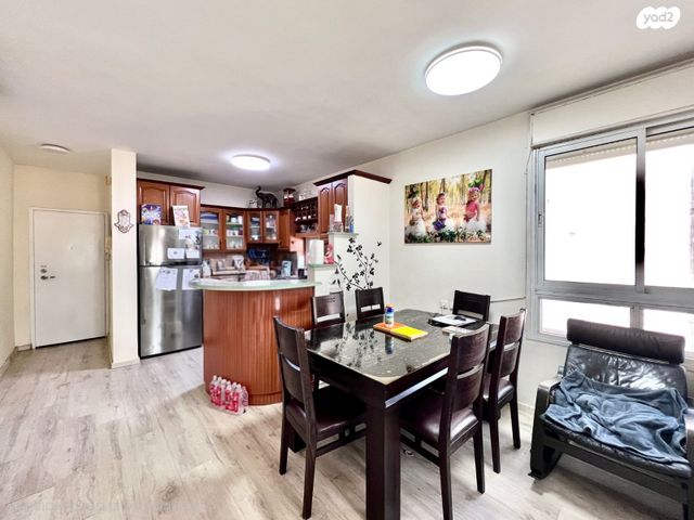 דירה, שדרות גולדה מאיר 22, קרית נורדאו, נתניה