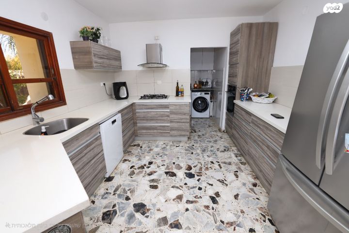 בית פרטי/ קוטג', דרך מיתר 13, שאר העיר, מיתר / כרמית