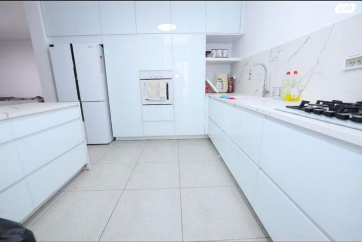 דירת גן, אופקים