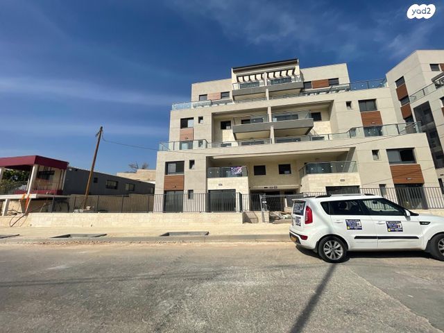 דירה, בית אריה / עופרים