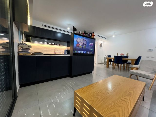 נווה שרון / שער העיר