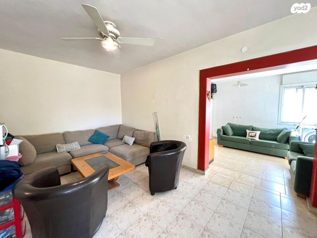 דירה, קיבוץ גלויות, בקעה, ירושלים