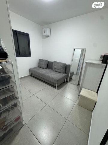 דירה, חצרות המושבה, רחובות