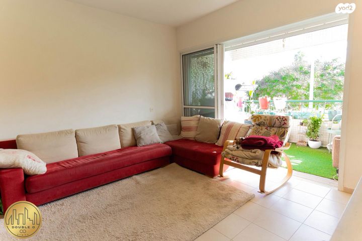 דירה, נחליאלי, גני השרון, כפר סבא