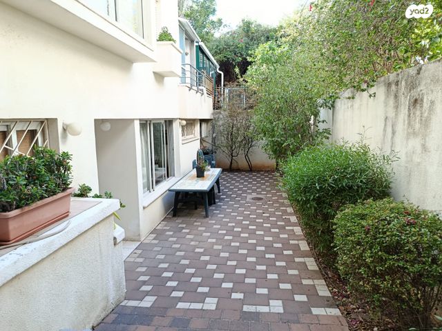 דו משפחתי, בנימין מטודלה, שיכון דן, נווה דן, תל אביב יפו