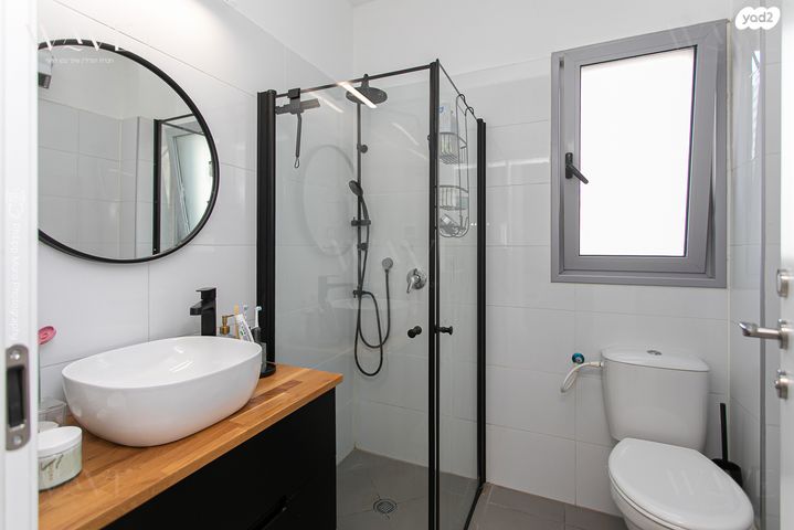 דירה, האנפה, החותרים, טירת כרמל