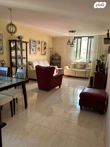 דירה, נתניה