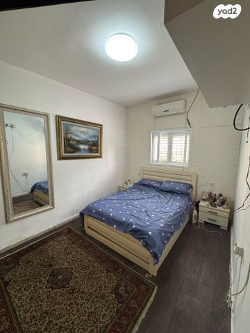 דירה, משה שרת, בת ים