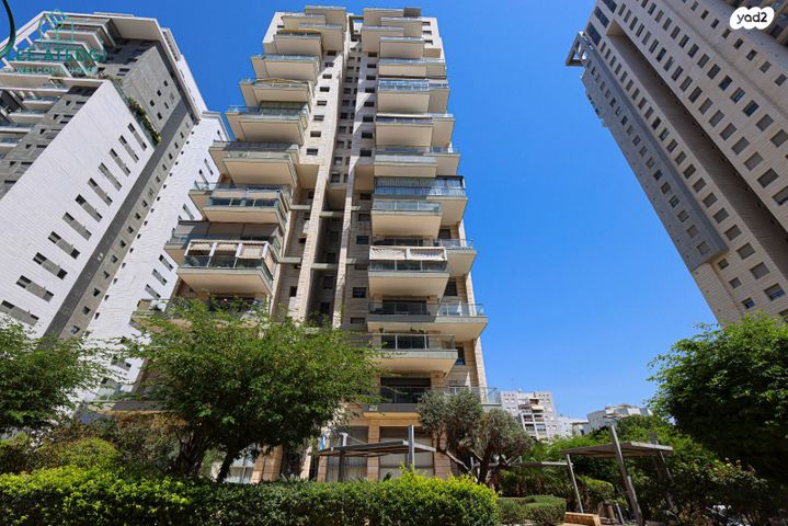 דירה, מבצע דקל, נווה גן, פתח תקווה