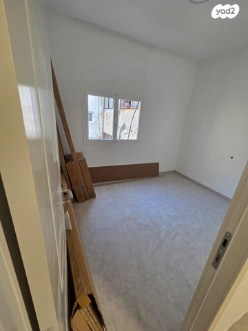 דירה, שדרות בנימין 4, נתניה