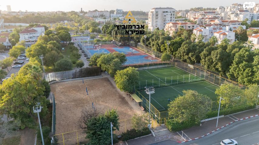 דירה, דרך קדומים, הדרים, הדרים החדשה, כפר סבא