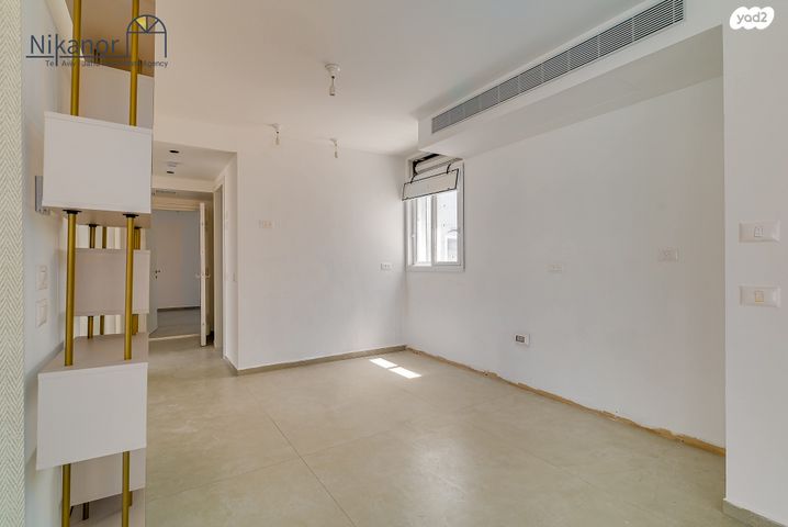 גג/ פנטהאוז, פחד יצחק, עג'מי, גבעת העליה, תל אביב יפו