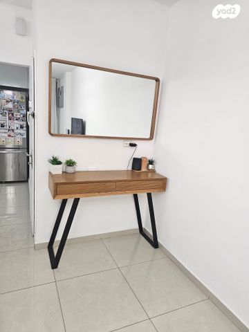 דירה, יצחק בן דוד, מחנה יהודה, פתח תקווה