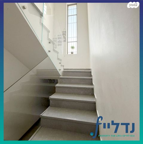 בית פרטי/ קוטג', לוזית, לוזית