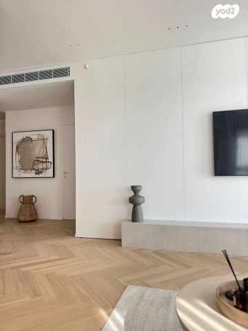 דירה, הרצליה ב', הרצליה