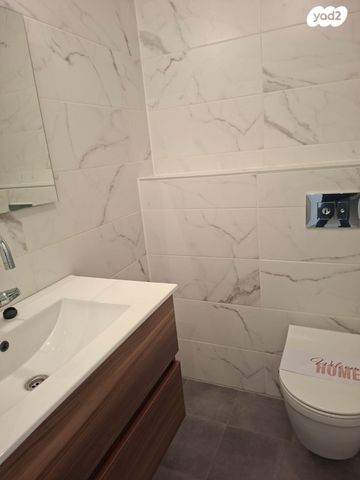 דירה, נווה ישראל, הרצליה