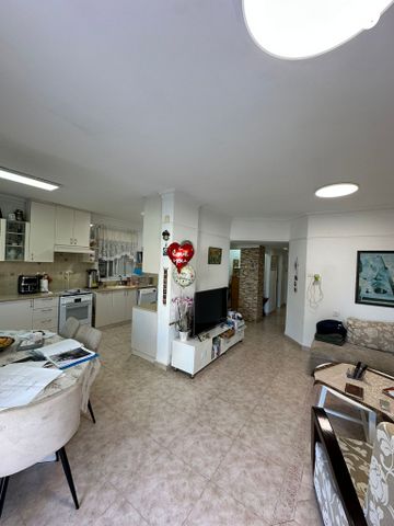 דירת גן, הנוריות, רמות יצחק, נשר