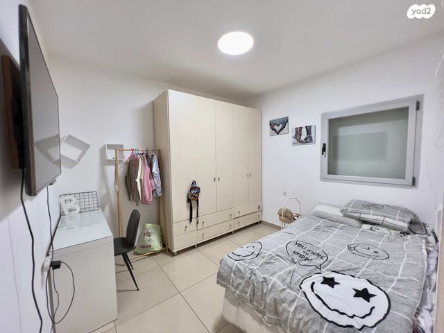 דירת גן, יהודה לייב יוספזון, רחובות המדע, רחובות