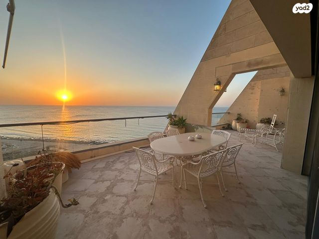 גג/ פנטהאוז, גלילות, תל אביב יפו