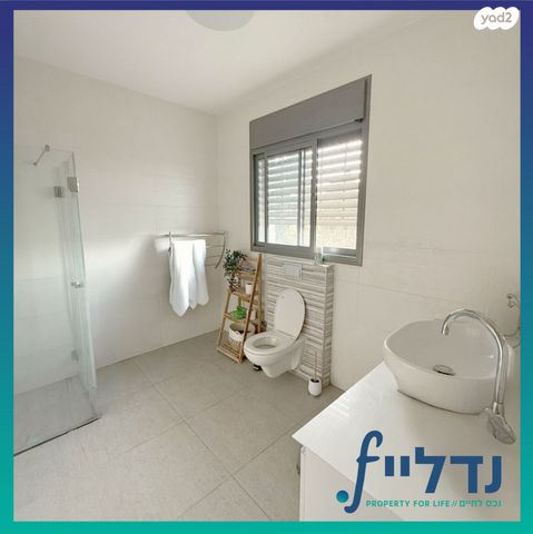 בית פרטי/ קוטג', לוזית, לוזית