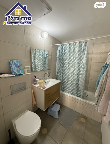 דירה, יהושוע אזולאי, נווה שרון / שער העיר, נתיבות