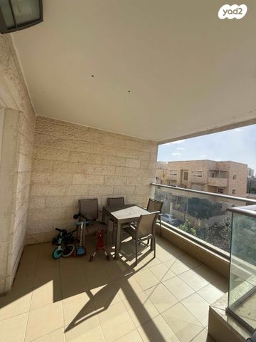 דירה, שבט, הכרמים, מודיעין מכבים רעות