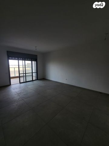 דירה, דרך ארץ 42, עיר היין, אשקלון