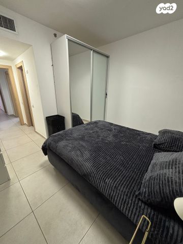 דירה, הרב ניסנבאום 37, אזור תעשיה, בת ים